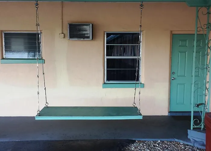 Campbell Motel